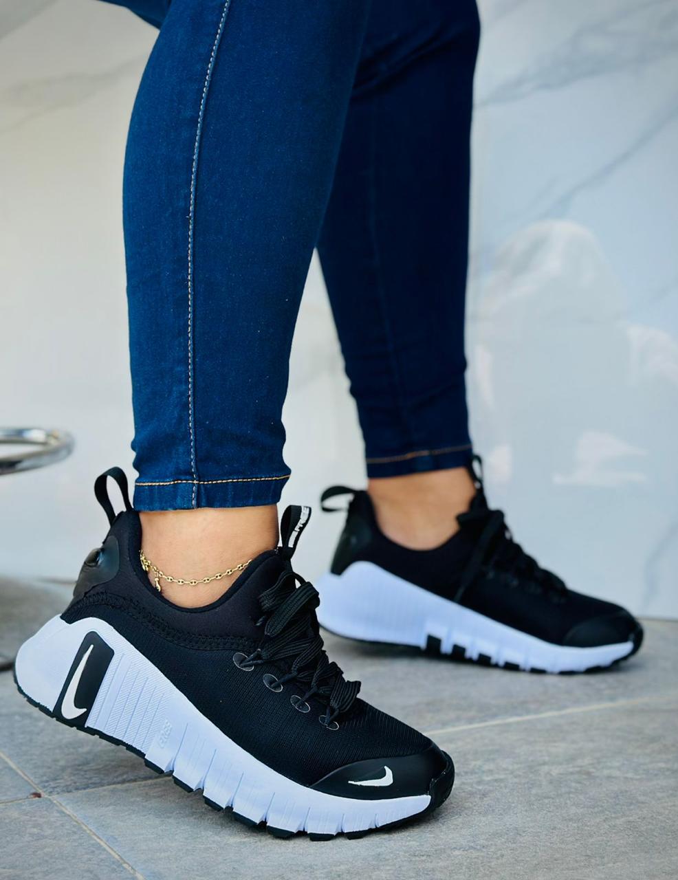 Tenis Nike Free Metcon Unisex Negro